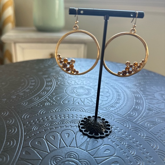 Cache Gold Rhinestone Earrings - Picture 4 of 11
